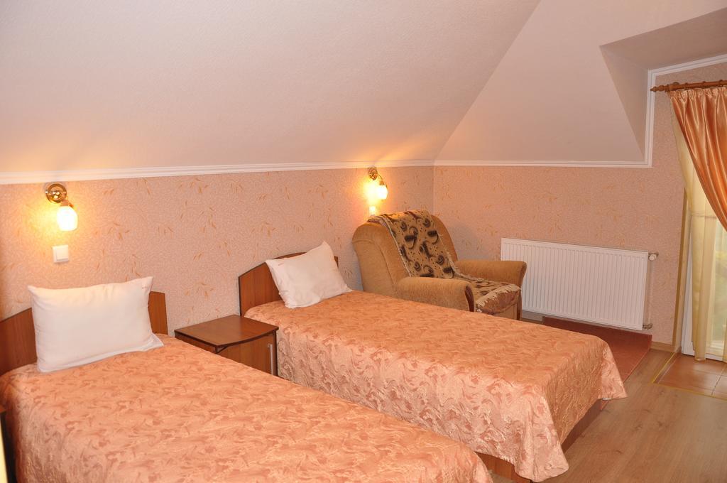 Focus Hotel Khoust Chambre photo